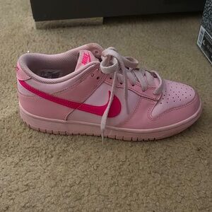 Kids 6Y Barbie Dunks (used) still in good condition!!